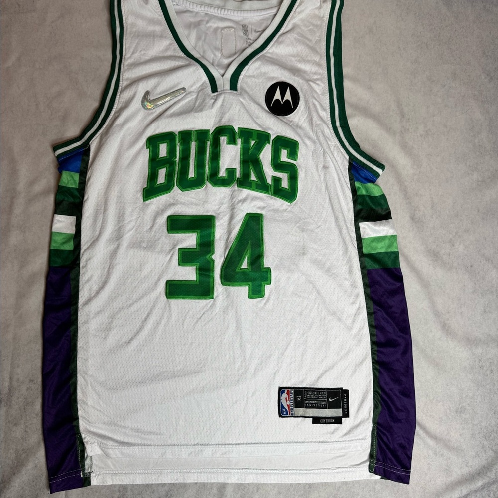 Nike Bucks White and Green Basketball Jersey